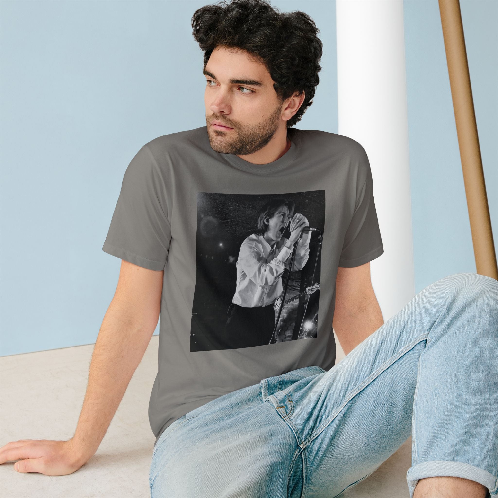 Organic T-shirt - Veronika Douglas Whispering Sons Intimate Concert Photography | LZP Tees