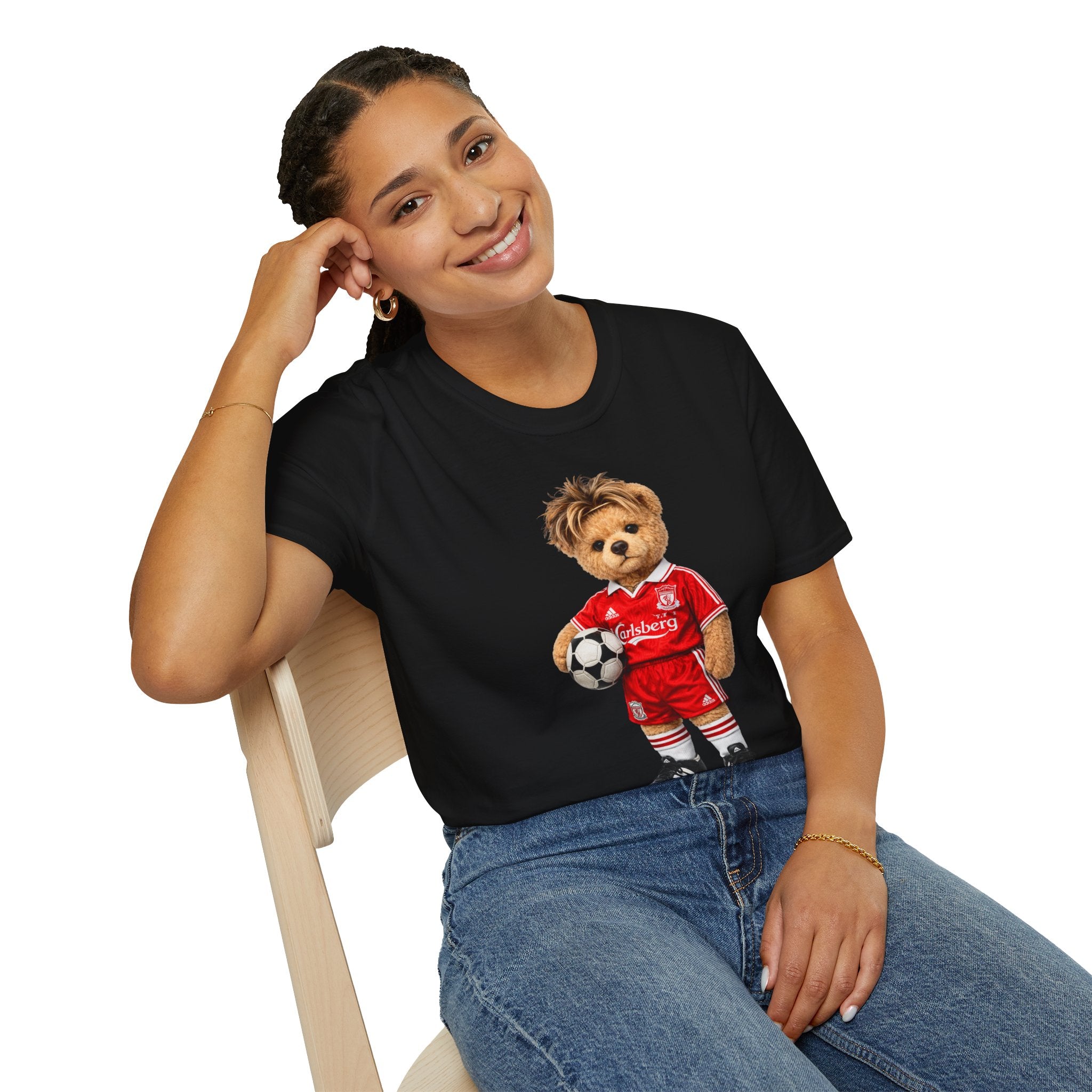 Anfield Icon Bear – 90s Liverpool Football Graphic Tee