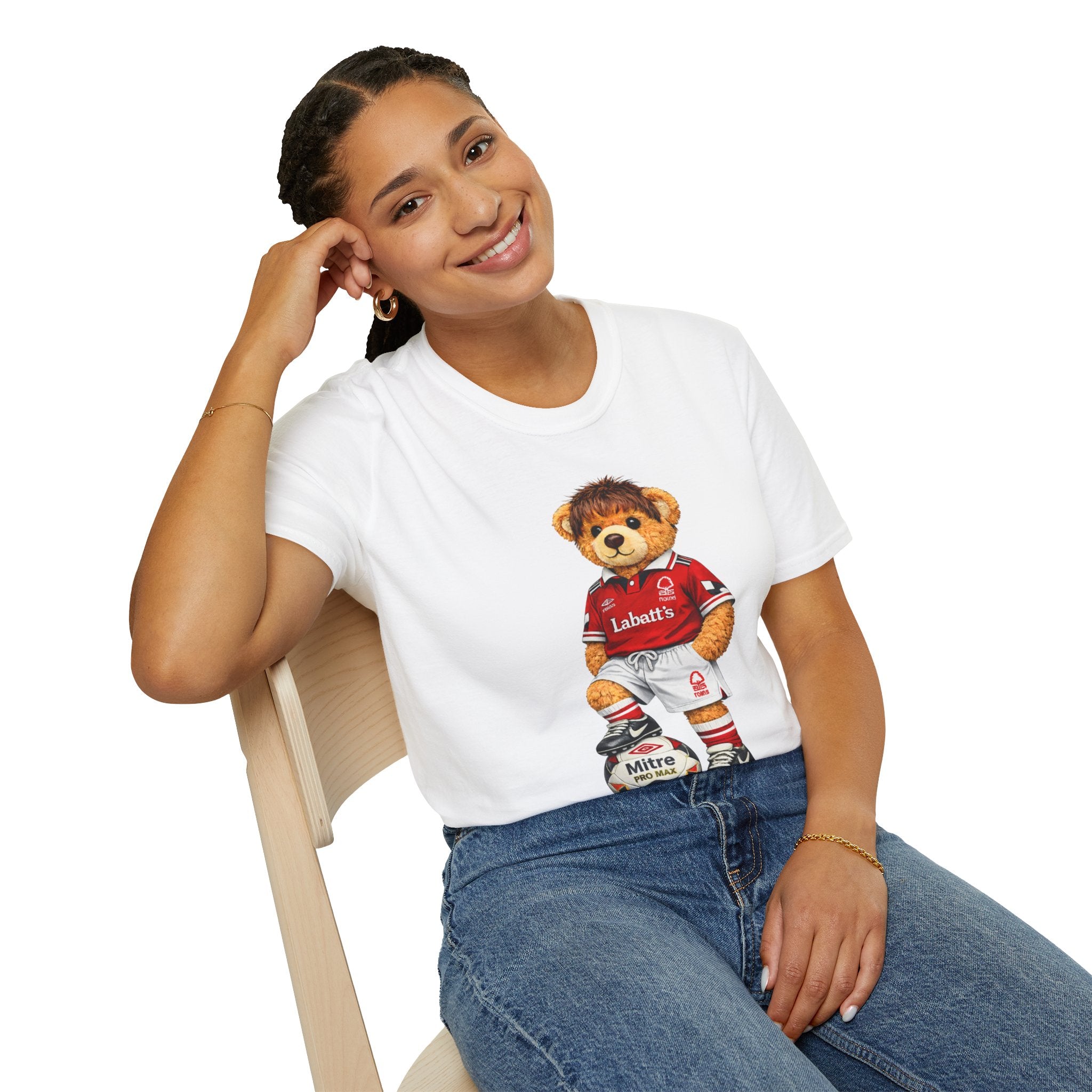 Nottingham Forest 90s Football Bear T-Shirt – City Ground Retro Graphic Tee