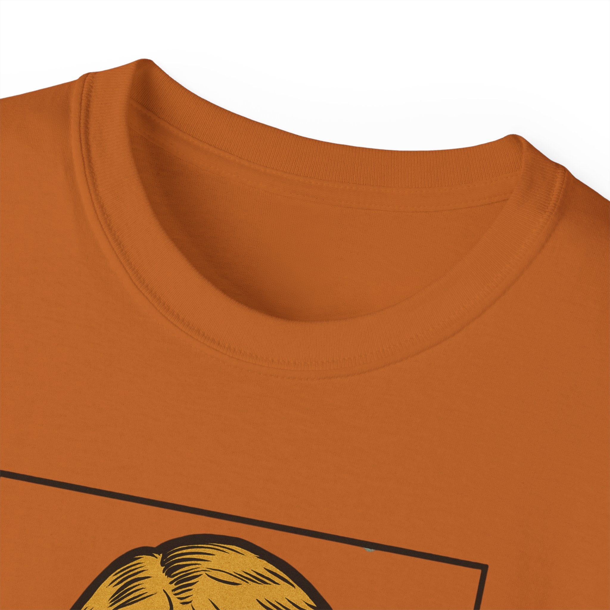 nan — t-shirt, detail close-up