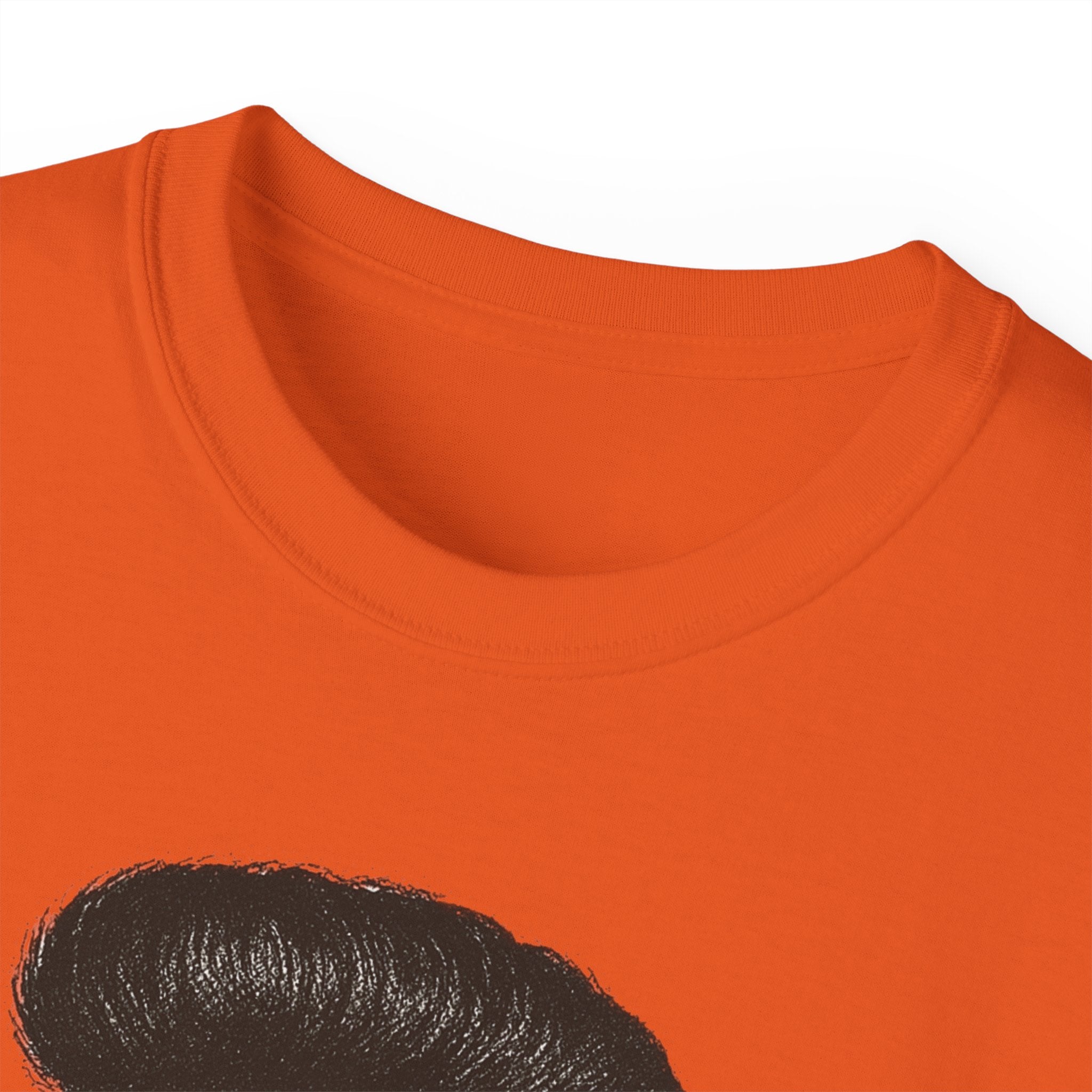 nan — t-shirt, detail close-up
