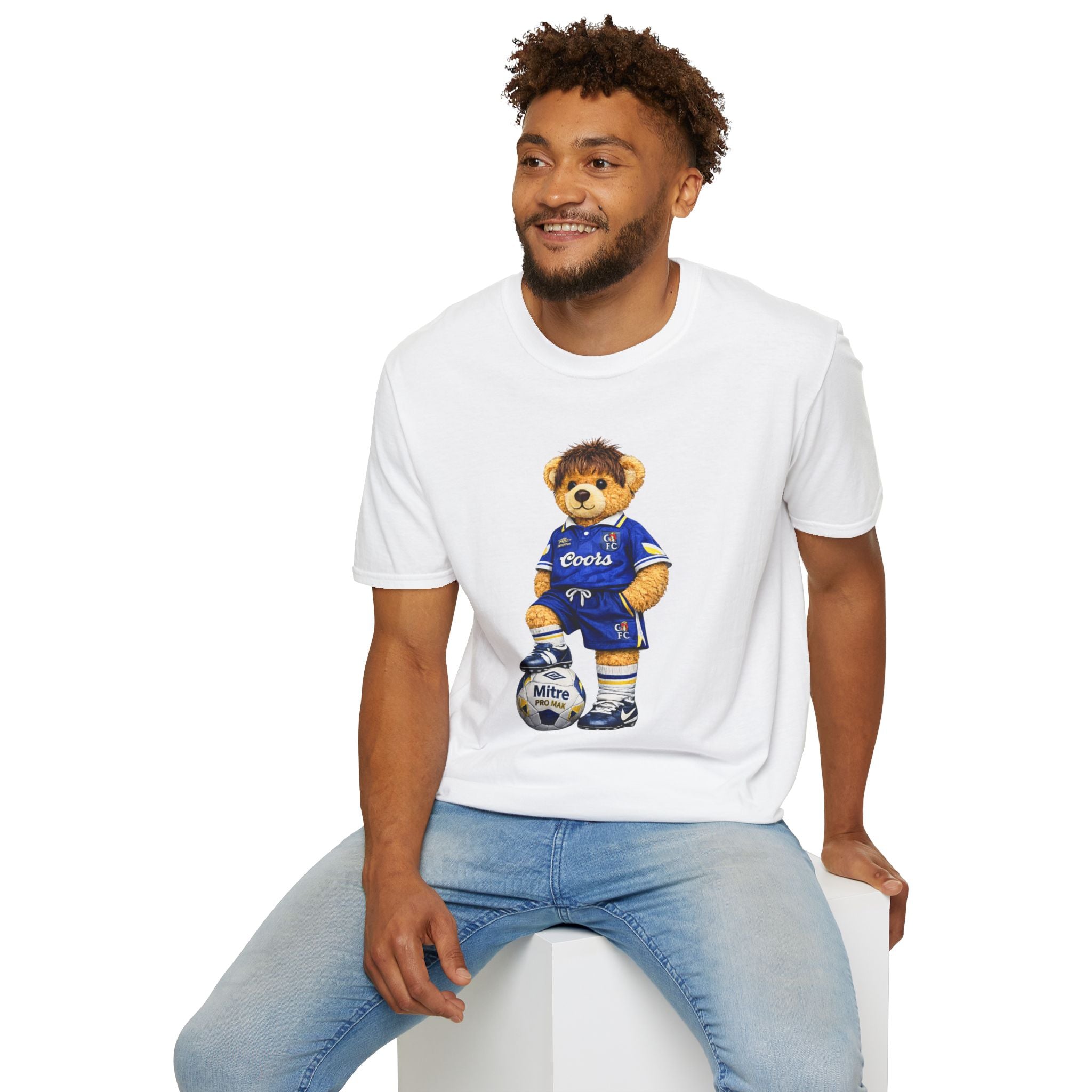 Stamford Star Bear – Chelsea 90s Football Graphic Tee