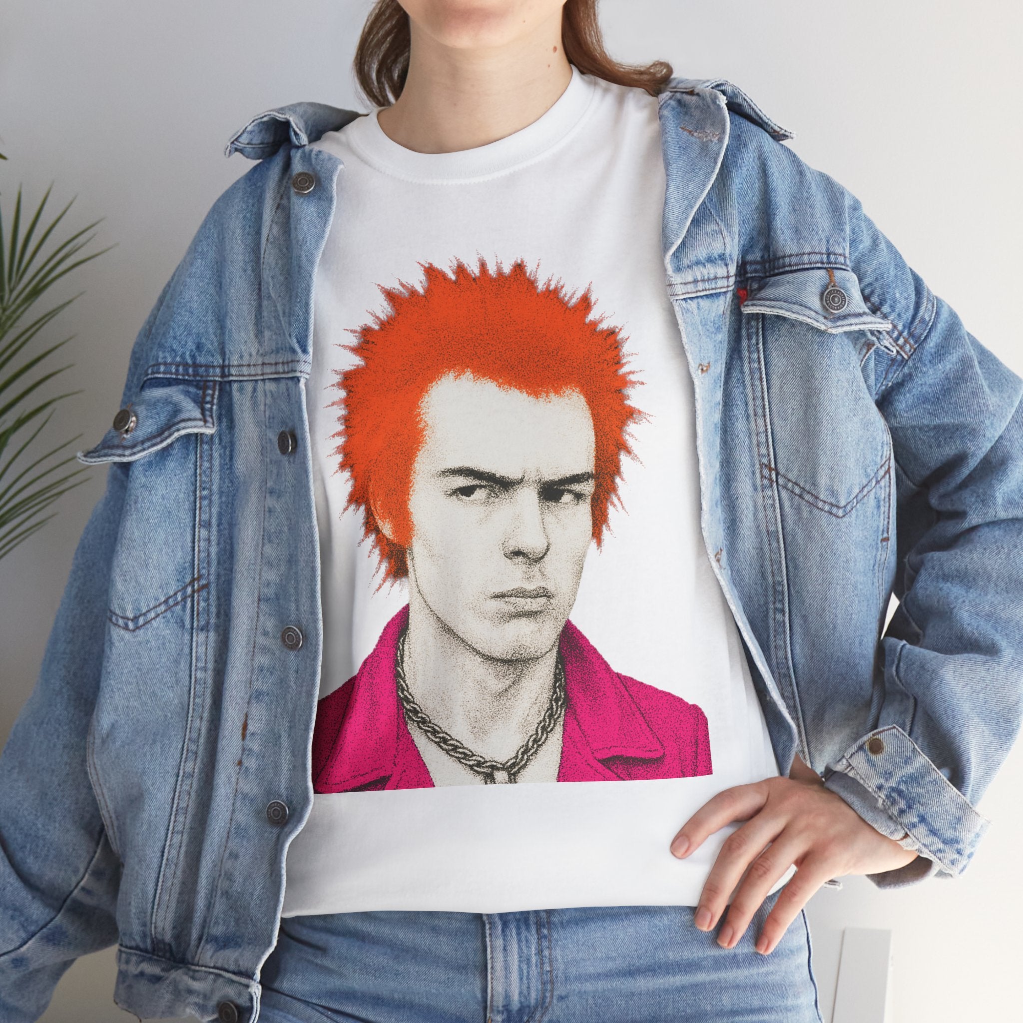 nan — t-shirt, detail close-up